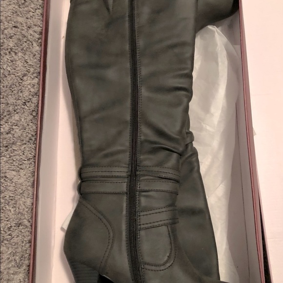 Women’s Knee High Boots from Tootsies  - NEW - Picture 3 of 7